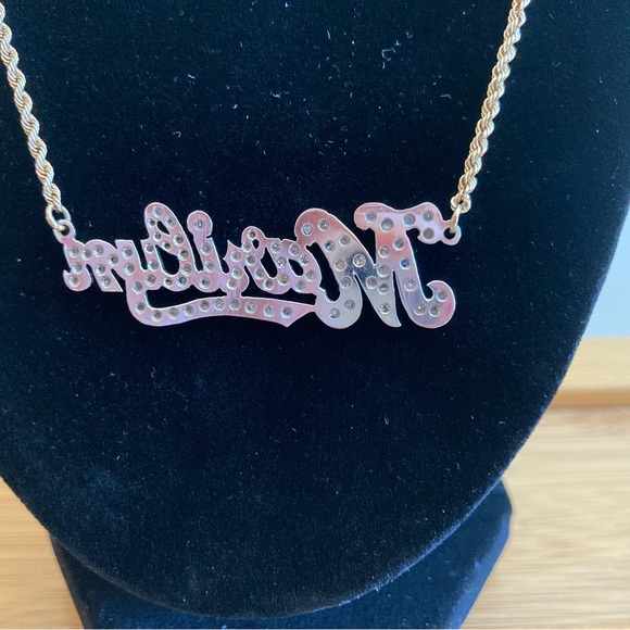 14K GOLD & DIAMOND NAMEPLATE ON ROPE CHAIN “ MARILYN” - Picture 5 of 6